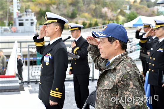 윤장현 광주시장, 광주광역시-광주함 자매결연식 참석