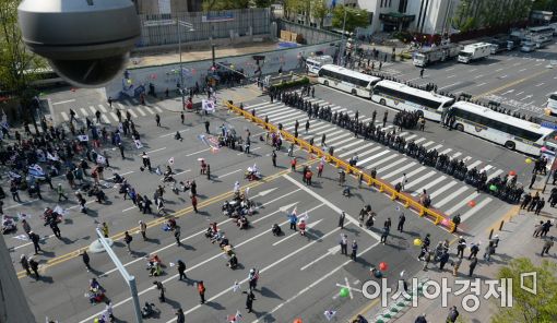 [포토]줄어든 태극기집회 인파