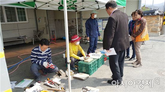 곡성군 오지마을에 ‘칼갈이 무료봉사단’출동이요~