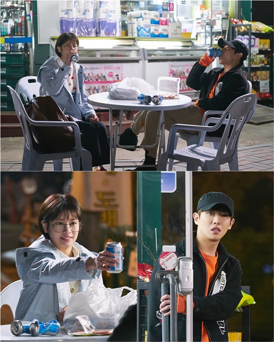 '아버지가 이상해' 정소민&이준, 편의점 앞 맥주 회동