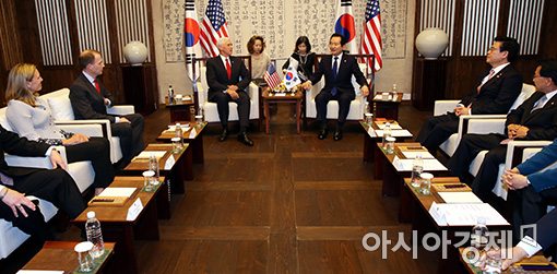 [포토]국회 찾은 마이크 펜스 미 부통령