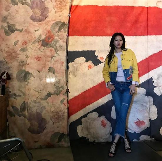 [스타잇템] 탐나는 여자스타 패션 아이템 어디꺼?