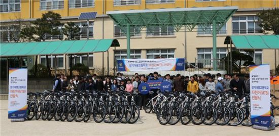 "자전거 안전도 조기교육"…자전거 업계 '사회공헌의 봄'