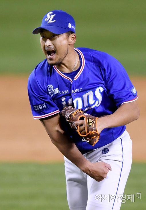 [포토]포효하는 권오준, '무실점으로 막았어'