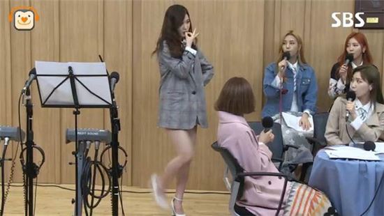 컬투쇼에 출연한 아이돌 그룹 라붐/사진=SBS 라디오 '두시 탈출 컬투쇼'