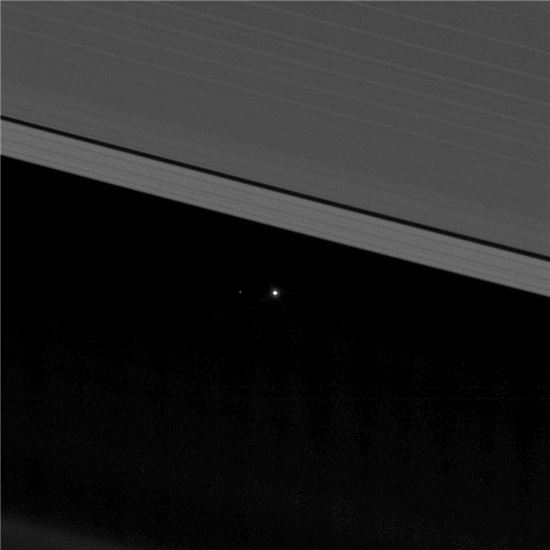 [스페이스]토성에서 본 지구…"아주 작은 점이네"