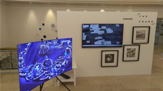 포르투갈 리스본에서 열리고 있는 'IFA 글로벌 프레스 컨퍼런스' 현장에 전시된 삼성전자 QLED TV와 더 프레임. 