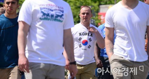 [포토]'한국은 덥네'