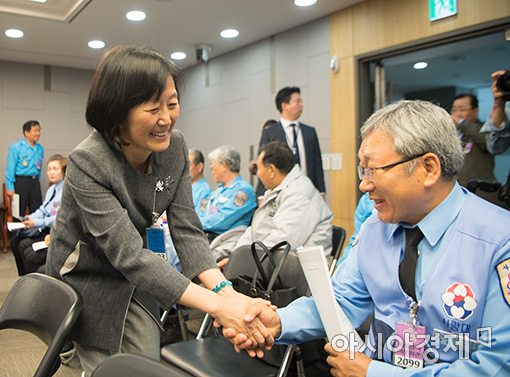 [포토]교통안전포럼 참석한 김미경 교수