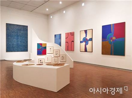 ‘전시·출판’ 동시에…다시 보는 김환기 예술세계 