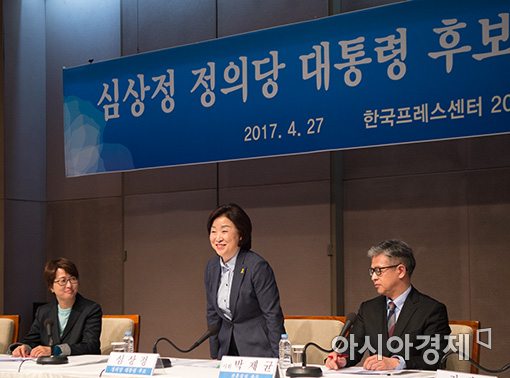 [포토]관훈토론회 참석한 심상정 후보