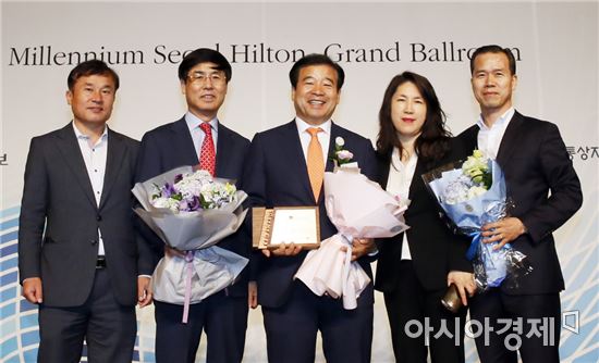 이용부 보성군수,‘올해의 신성장기업 경영인상· 혁신경영 부문’수상