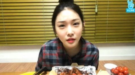 김청하 “솔로 활동 준비하며 다이어트했다”