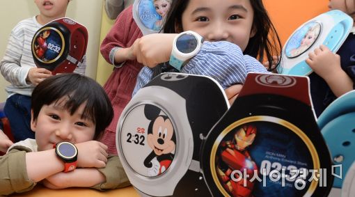 [포토]디즈니-마블 캐릭터 만난 SK텔레콤 키즈폰