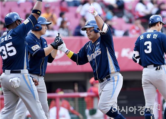 [포토]박석민, '타이거즈 무너뜨린 연타석 홈런'