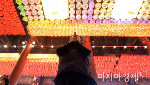 부처님오신날 한 달 앞‥전통사찰 2463개 화재 특별 점검 