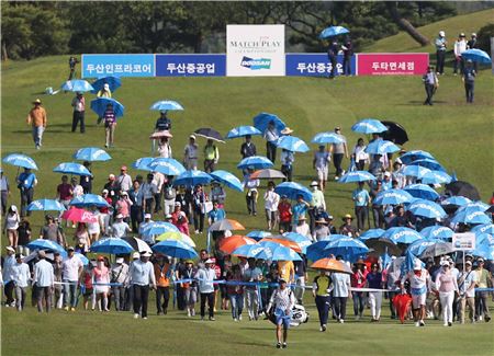 두산매치의 변신 "월드컵처럼 조별 예선을?"