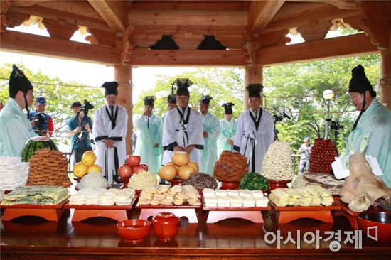 <영광법성포 단오제 산신제 모습. 사진=영광군>