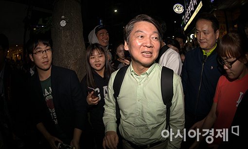 [포토]홍대 찾은 안철수 후보