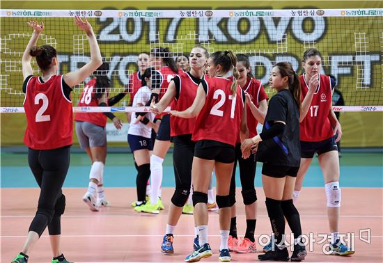 [포토]여자배구 트라이아웃, '누가 뽑힐까'