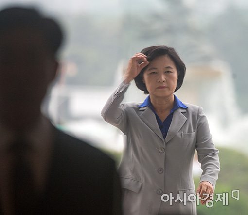 [포토]당무위원회 참석하는 추미애 대표