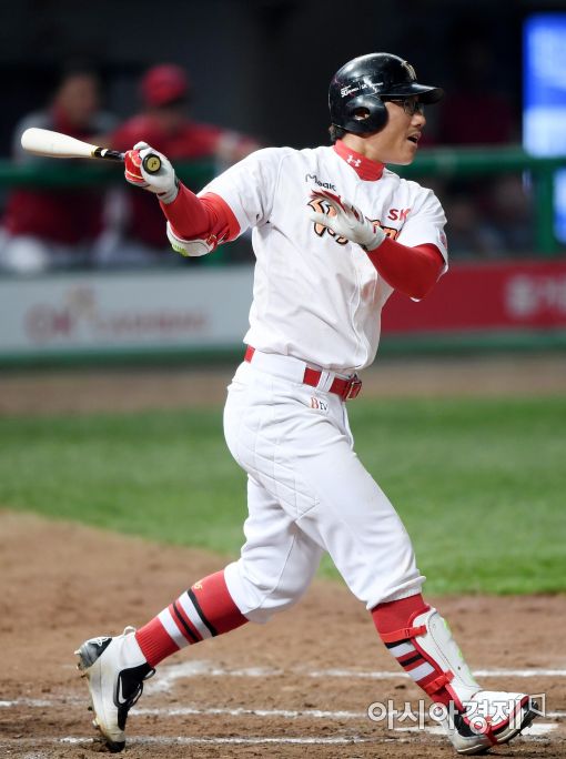 [포토]박정권, '잘맞은 2루타'
