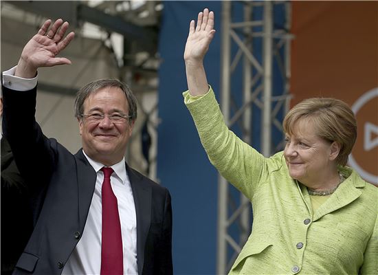 獨 최대주 선거에서 기민당 승리…메르켈 으쓱