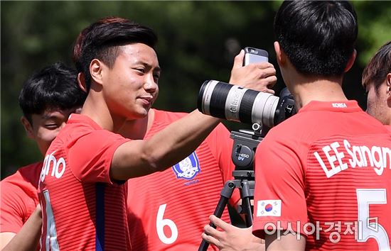 [포토]백승호, '난 셀카 스타일'