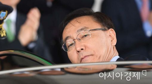 [포토]대검찰청 떠나는 김수남 검찰총장 