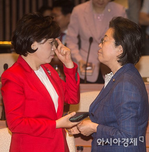 [포토]자유한국당 의총 참석한 이은재 의원