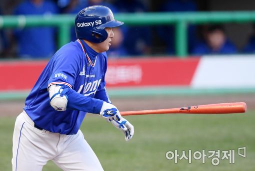 [포토]이승엽, '선취 1타점 적시타'