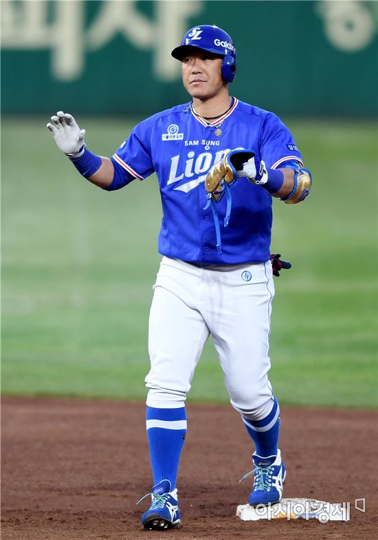 [포토]조동찬, '추가 2타점 2루타예요'