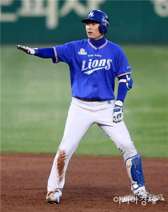 [포토]이원석, '달아나는 추가 1타점 2루타'