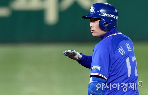 [포토]이원석, '적시타치고 2루까지'