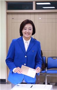 박영선 더불어민주당 의원/사진=박영선 페이스북 캡처