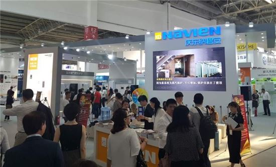 경동나비엔 "하반기 신공장 완공"…中 냉난방 전시회