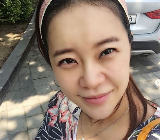 '출산 임박' 백지영, 조카들에 "내년부터 선물 수거 들어간다" 눈길