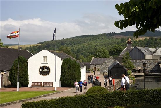 "글렌피딕 발베니 증류소 가자"…스코틀랜드 위스키 투어 프로그램 제공
