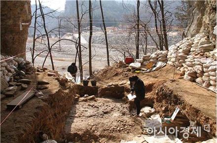정선 매둔동굴서 청동기시대 동굴무덤 확인