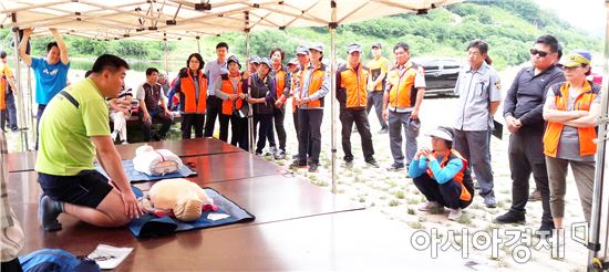 곡성군, 압록유원지서 안전문화 널리 퍼뜨려