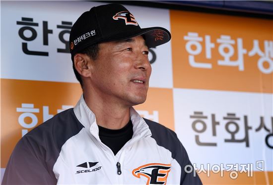 [포토]이상군 감독대행, '건강한 팀 만들게요'