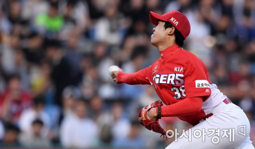 [포토]역투하는 KIA 선발 임기영