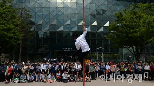 [포토]시청 앞 신기한 서커스!