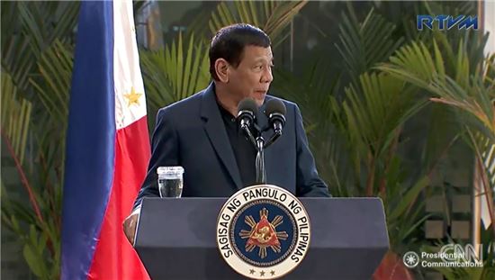 필리핀 계엄령 왜?…IS 추종세력 말라위서 정부청사 공격