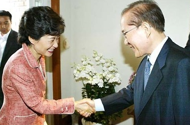 / 사진 = 온라인 커뮤니티 캡쳐 '이회창과 박근혜(1997)'