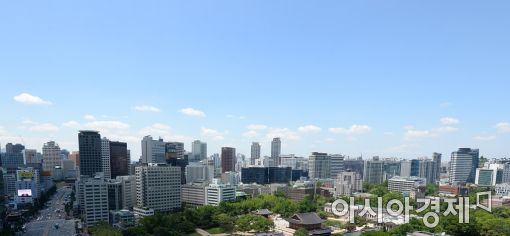 [오늘 날씨] 전국 맑고 충청·전라내륙 오후 소나기…미세먼지 '보통'