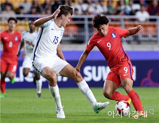 [포토]조영욱, '막을 테면 막아봐'