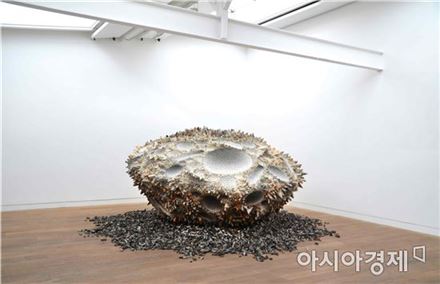 ‘삼각 집합체’ 속 韓 역사…전광영 개인展
