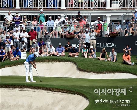 스피스의 반격 "이틀 연속 2언더파"