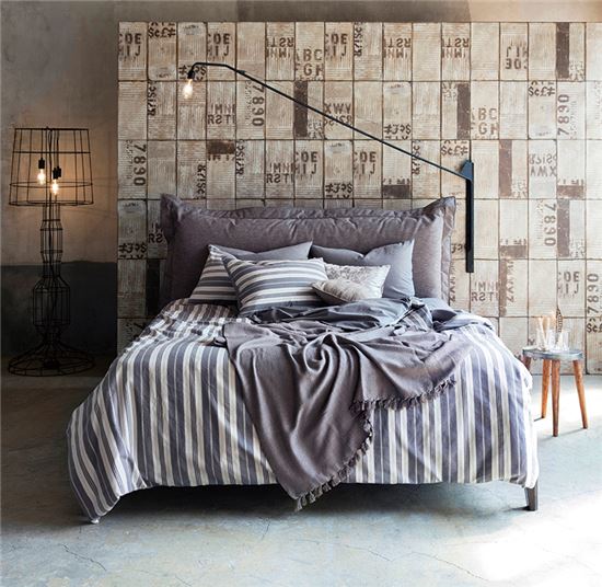 "케노샤 침구로 여름 스타일링을" 시몬스 침대 프로모션